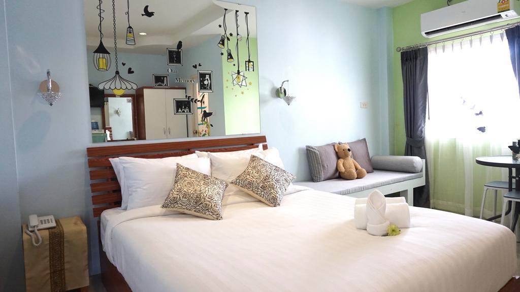 Naka Dream Hotel HHQ Habitación foto